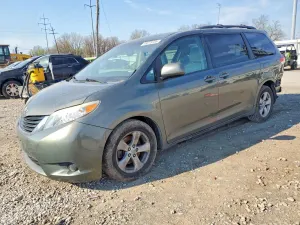 Toyota Sienna 3.5L 6 2012