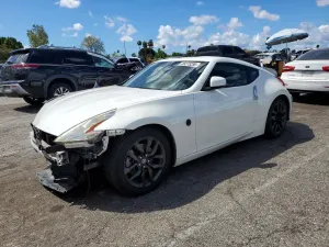 Nissan 370z 3.7L 6 2017