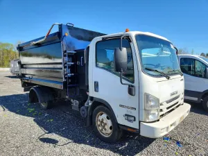 Isuzu NPR 6.0L 8 2017