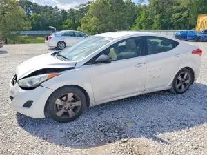 Hyundai Elantra 1.8L 4 2013