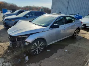 Nissan Altima 2.5L 4 2021