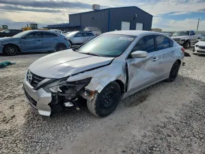 Nissan Altima 2.5L 4 2017