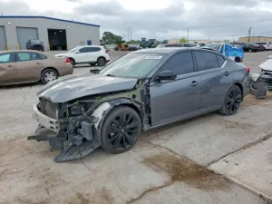 Nissan Altima 2.5L 4 2022