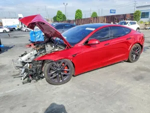 Tesla Model S 2021