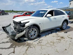Infiniti QX70 3.7L 6 2017