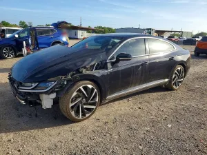 Volkswagen Arteon 2.0L 4 2021