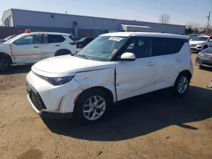 Kia Soul 2.0L 4 2023