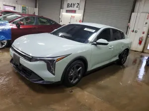 Kia K4 2.0L 4 2025