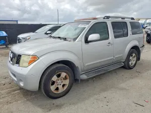 Nissan Pathfinder 4.0L 6 2005