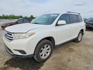 Toyota Highlander 2.7L 4 2013