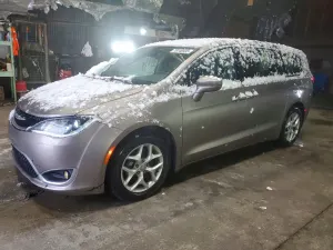 Chrysler Pacifica 3.6L 6 2018