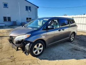 Toyota Sienna 3.5L 6 2013