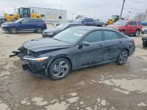 Hyundai Elantra 2.0L 4 2025