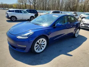 Tesla Model 3 2022