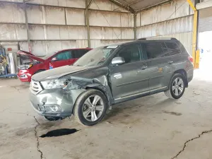 Toyota Highlander 3.5L 6 2013