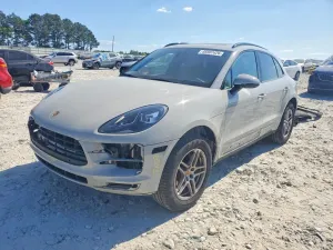 Porsche Macan 2.0L 4 2021
