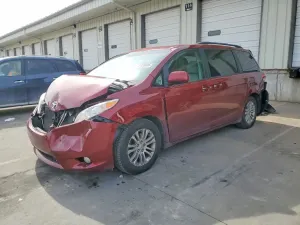 Toyota Sienna 3.5L 6 2011