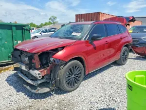 Toyota Highlander 2.4L 4 2023