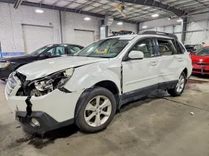 Subaru Outback 2.5L 4 2013