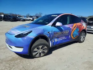 Tesla Model Y 2024