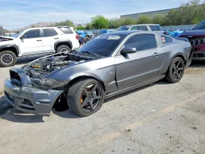 Ford Mustang 5.0L 8 2014