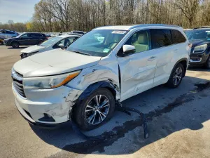 Toyota Highlander 3.5L 6 2016