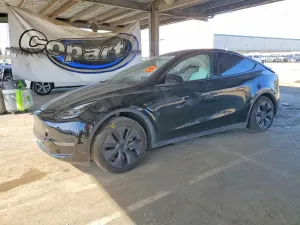 Tesla Model Y 2025