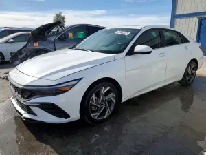 Hyundai Elantra 2.0L 4 2025