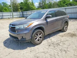 Toyota Highlander 3.5L 6 2015