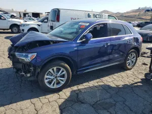 Audi Q3 2.0L 4 2025