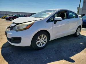Kia Rio 1.6L 4 2013