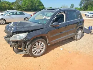 Volkswagen Tiguan 2.0L 4 2011