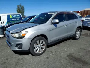 Mitsubishi Outlander 2.0L 4 2014