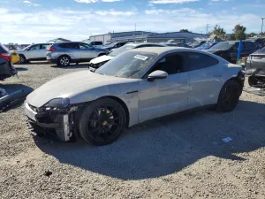 Porsche Taycan U 2025