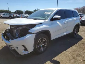 Toyota Highlander 3.5L 6 2019