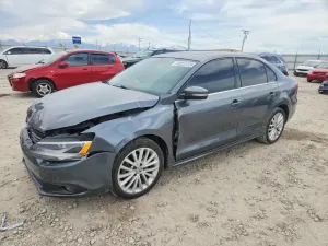 Volkswagen Jetta 2.0L 4 2013