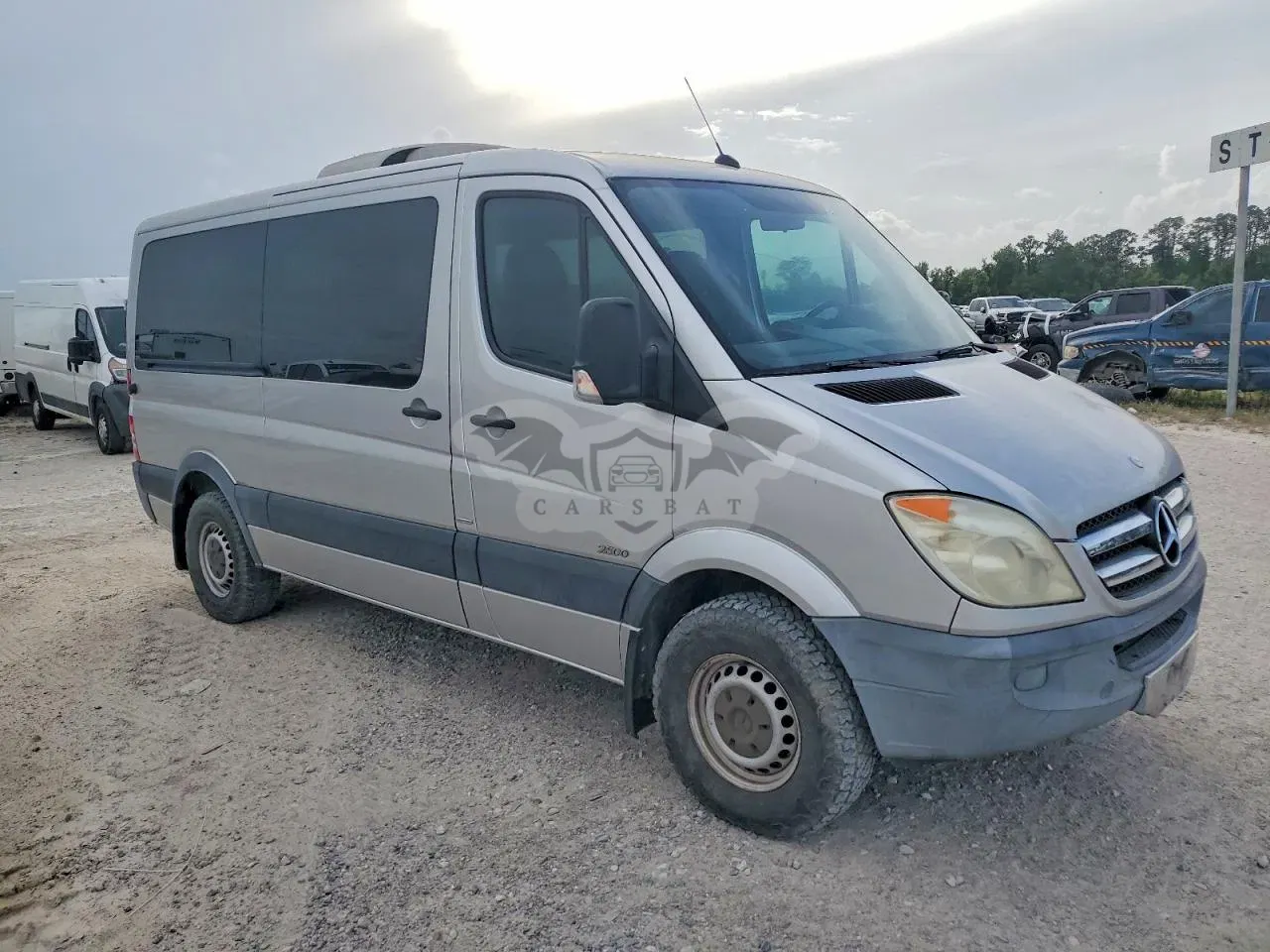Mercedes-Benz Sprinter 3.0L 6 2012
