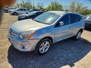 Nissan Rogue 2.5L 4 2013