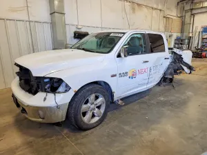 RAM 1500 5.7L 8 2015
