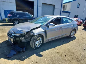 Hyundai Elantra 2.0L 4 2020