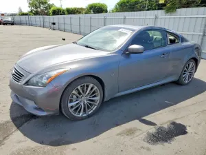 Infiniti Q60 3.7L 6 2015
