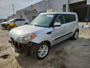 Kia Soul 2.0L 4 2012