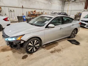 Nissan Altima 2.5L 4 2019