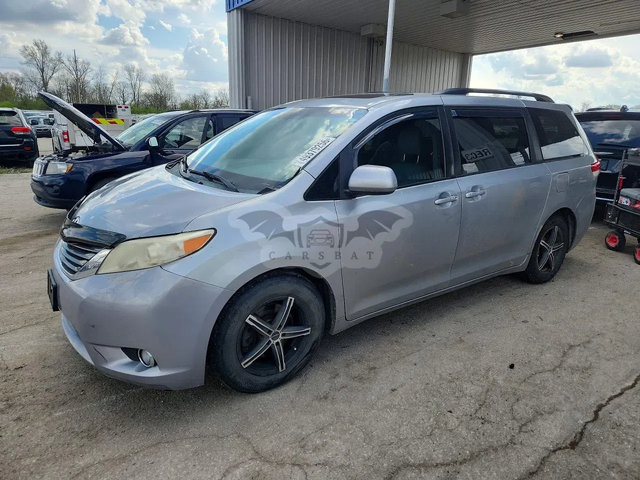 Toyota Sienna 3.5L 6 2012