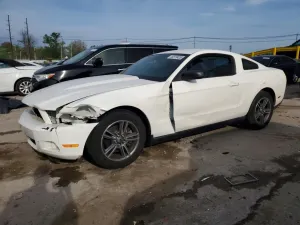 Ford Mustang 3.7L 6 2012