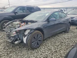 Tesla Model 3 2025