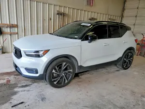 Volvo XC40 2.0L 4 2019