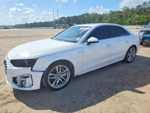 Audi A4 2.0L 4 2023