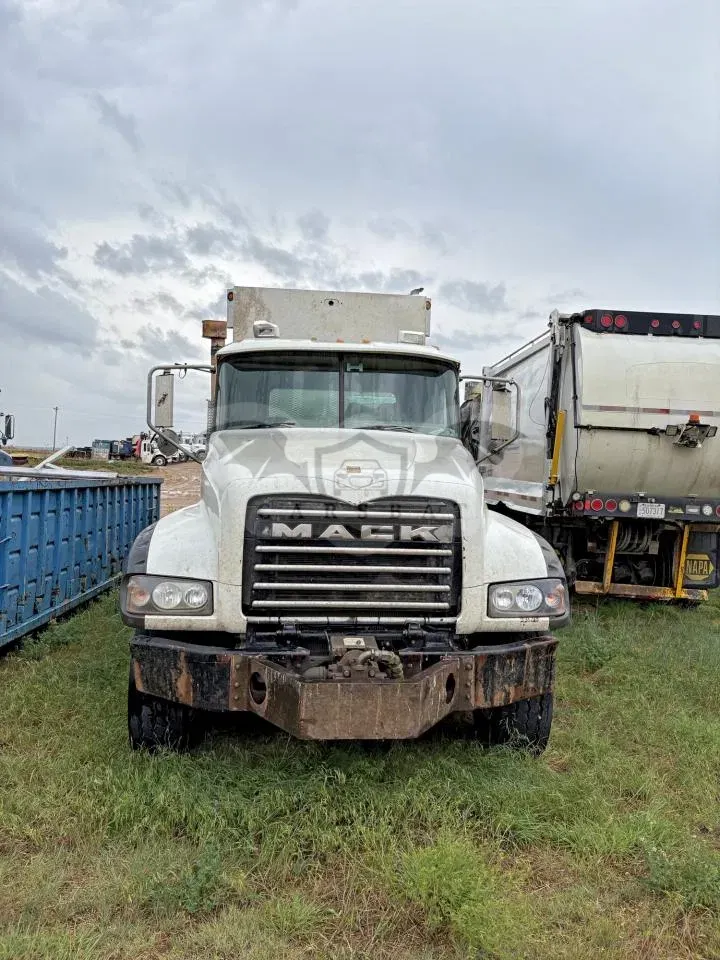 Mack 700 10.8L 6 2008