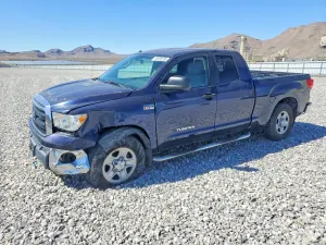 Toyota Tundra 5.7L 8 2013